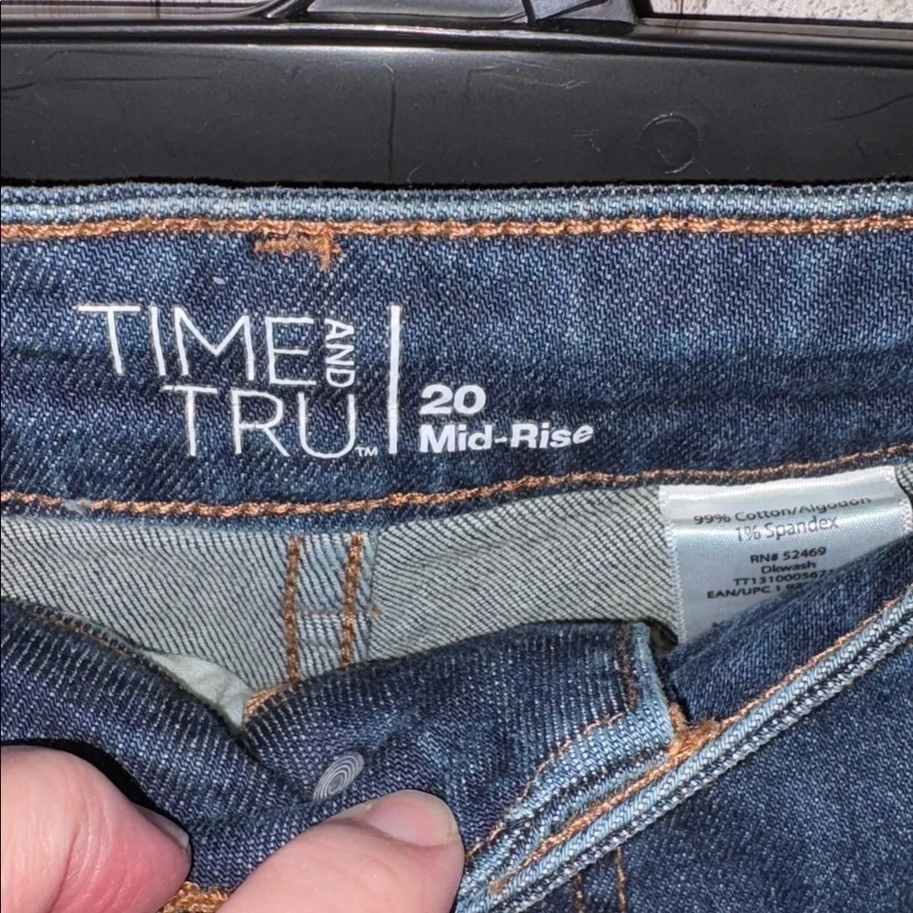 Time and Tru Mid-Rise Denim Jeans Size 20 - Picture 3 of 16